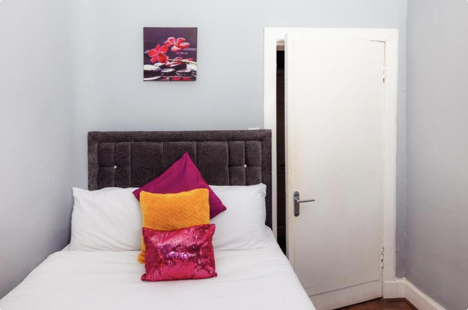 Warm Apartment By Holyrood Palace! Edimburgo Exterior foto