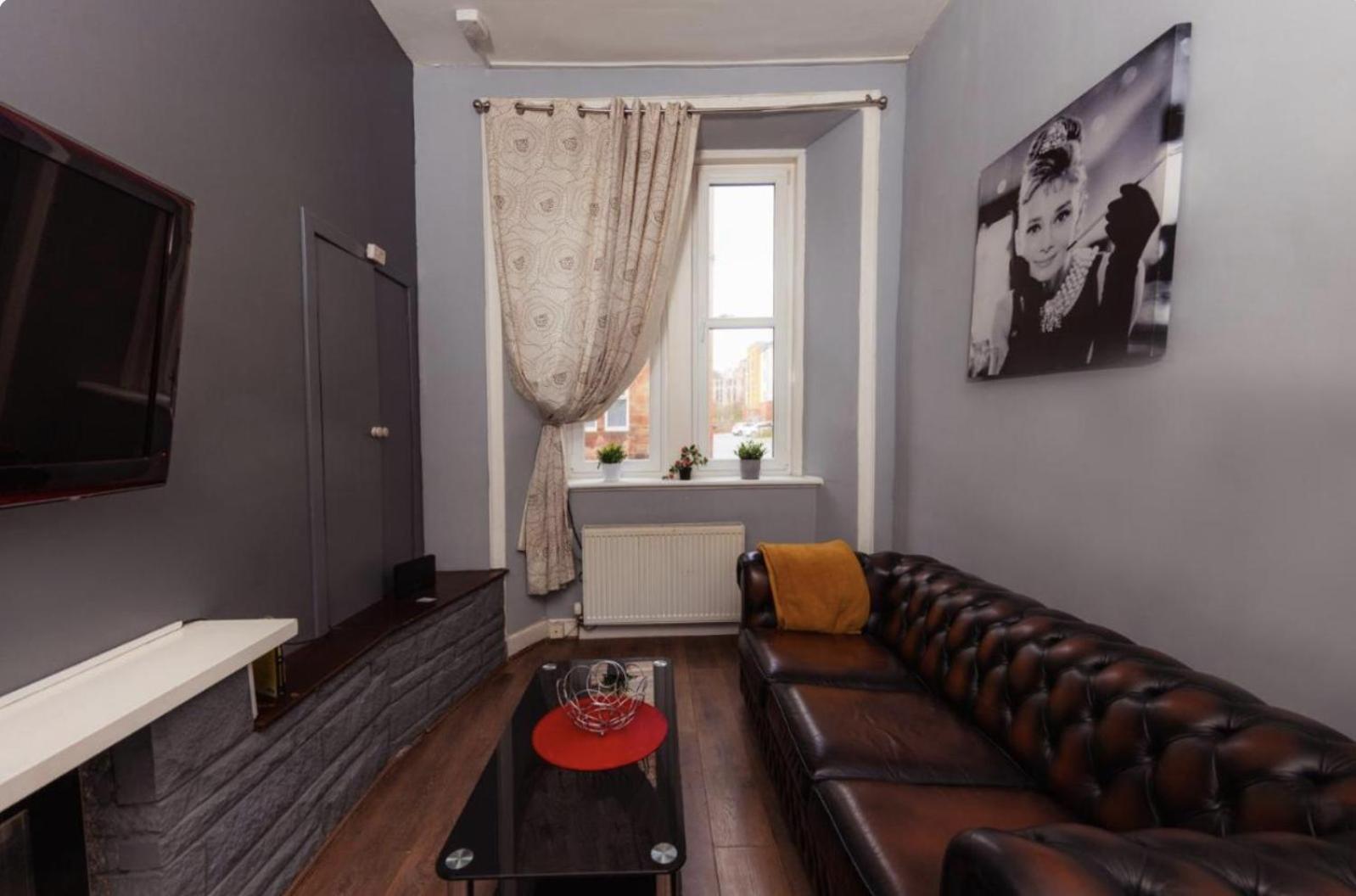 Warm Apartment By Holyrood Palace! Edimburgo Exterior foto